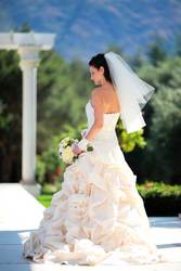 Свадебное платье со шлейфом