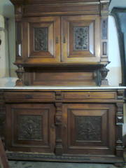 Продам антикварный комод и зеркало