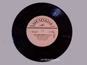 Пластинки » Музыка Лидия Кодрич 1973г. «Мелодия» Поет Лидия Кодрич (Ю