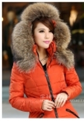 Пуховик новый, очень теплый.